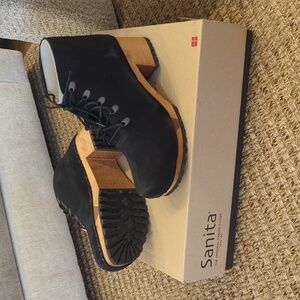 NWT / NIB Sanita Clog Ankle Boots Sz. EU38